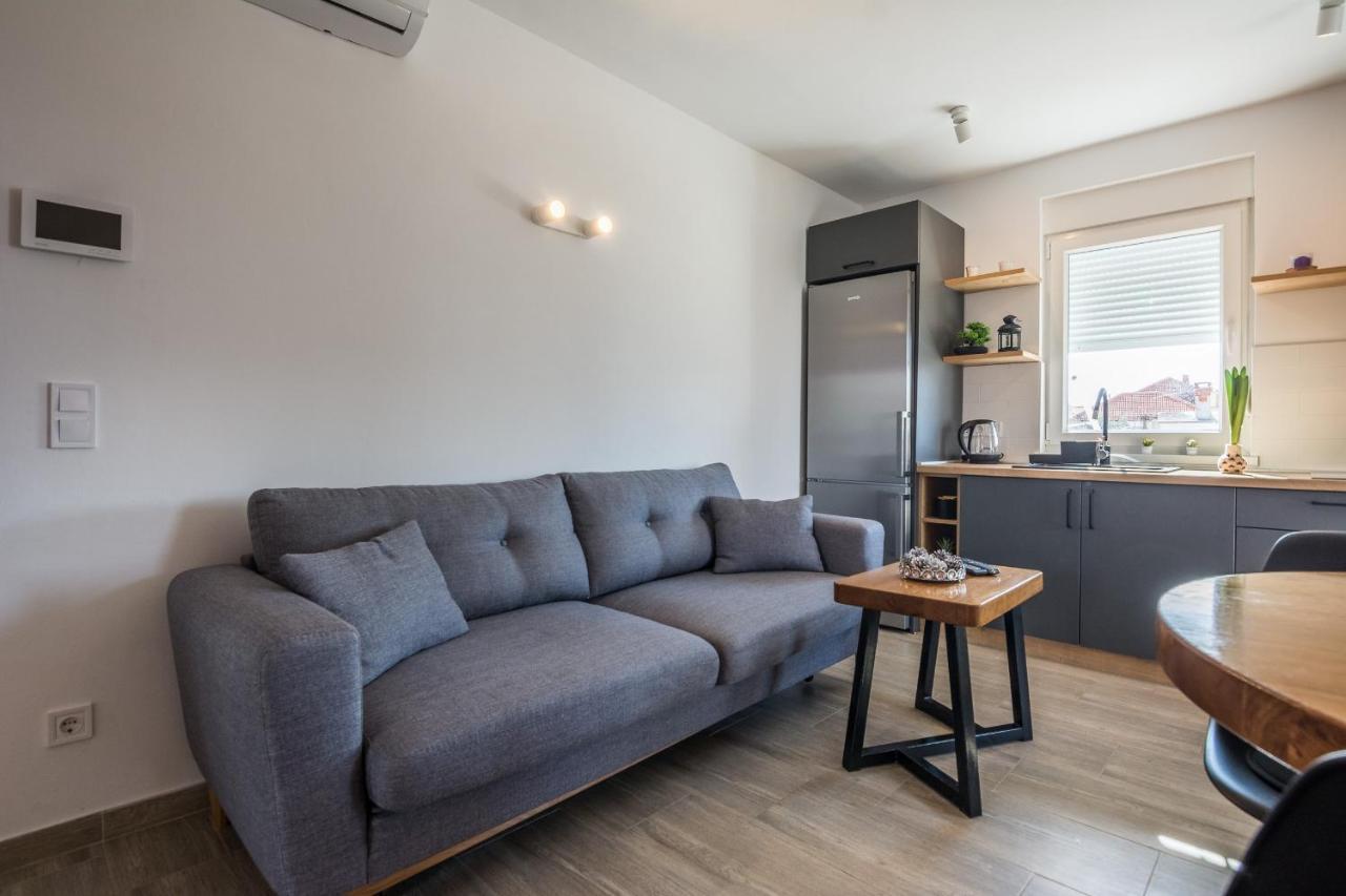Apartments Pejakovic Vir Exterior photo
