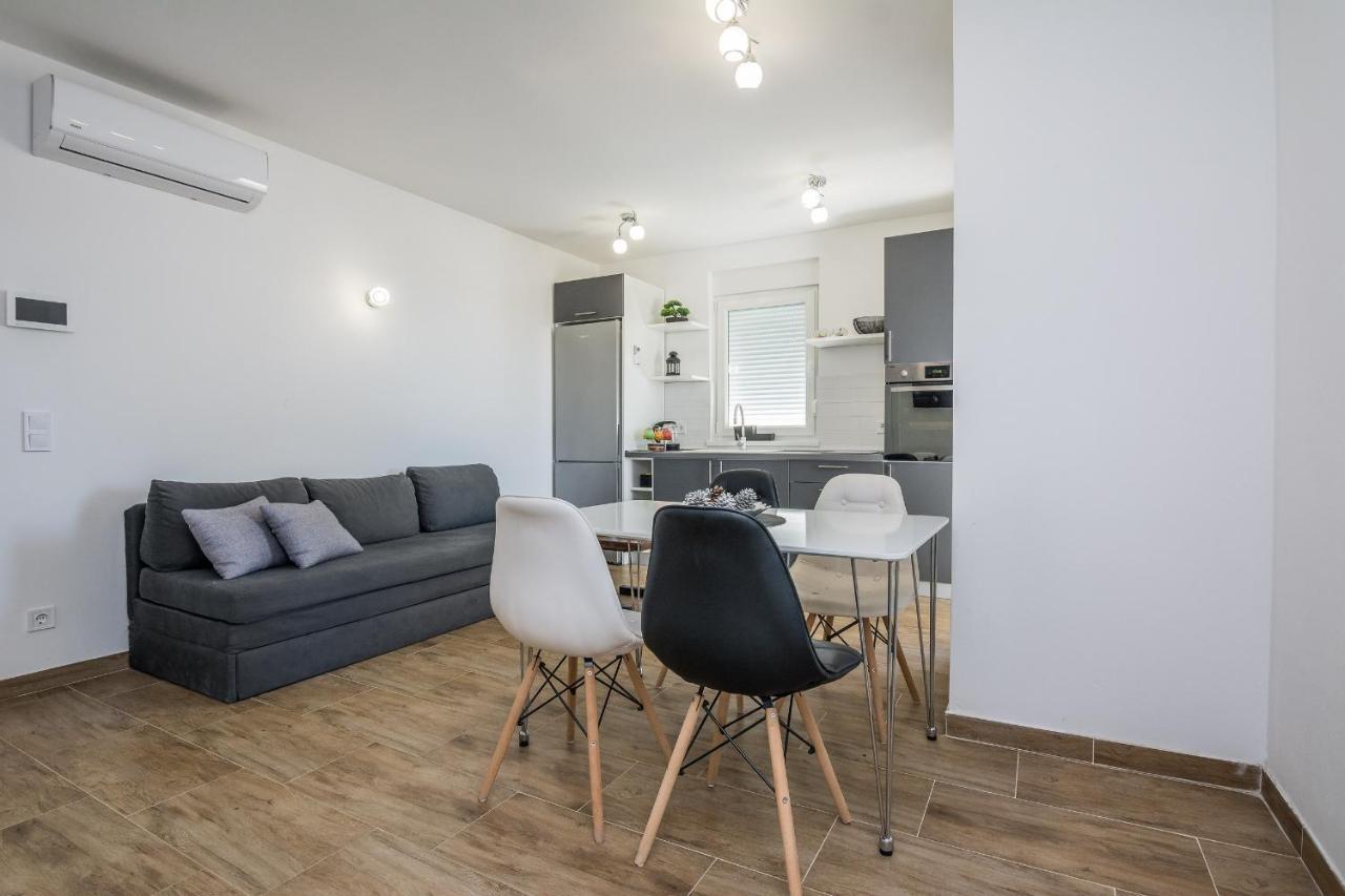 Apartments Pejakovic Vir Exterior photo