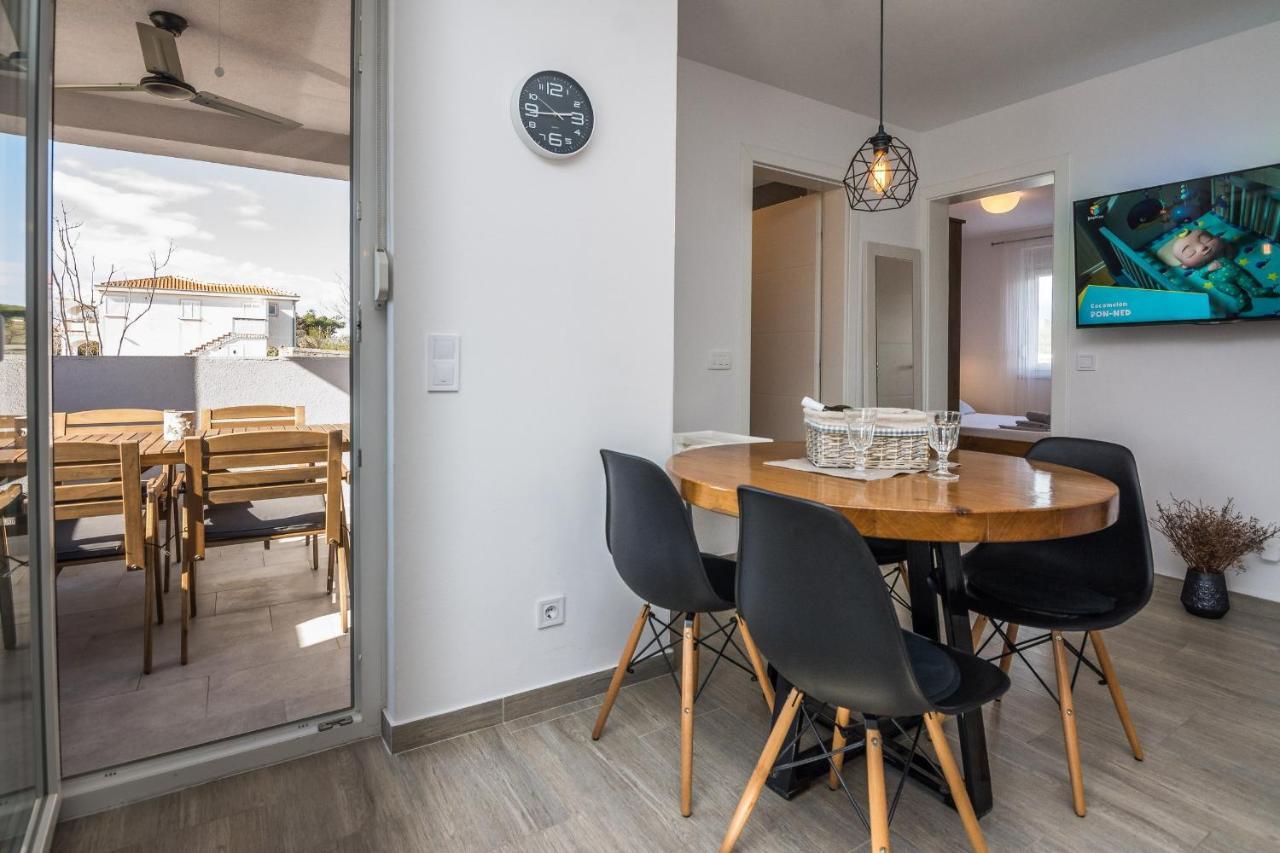 Apartments Pejakovic Vir Exterior photo