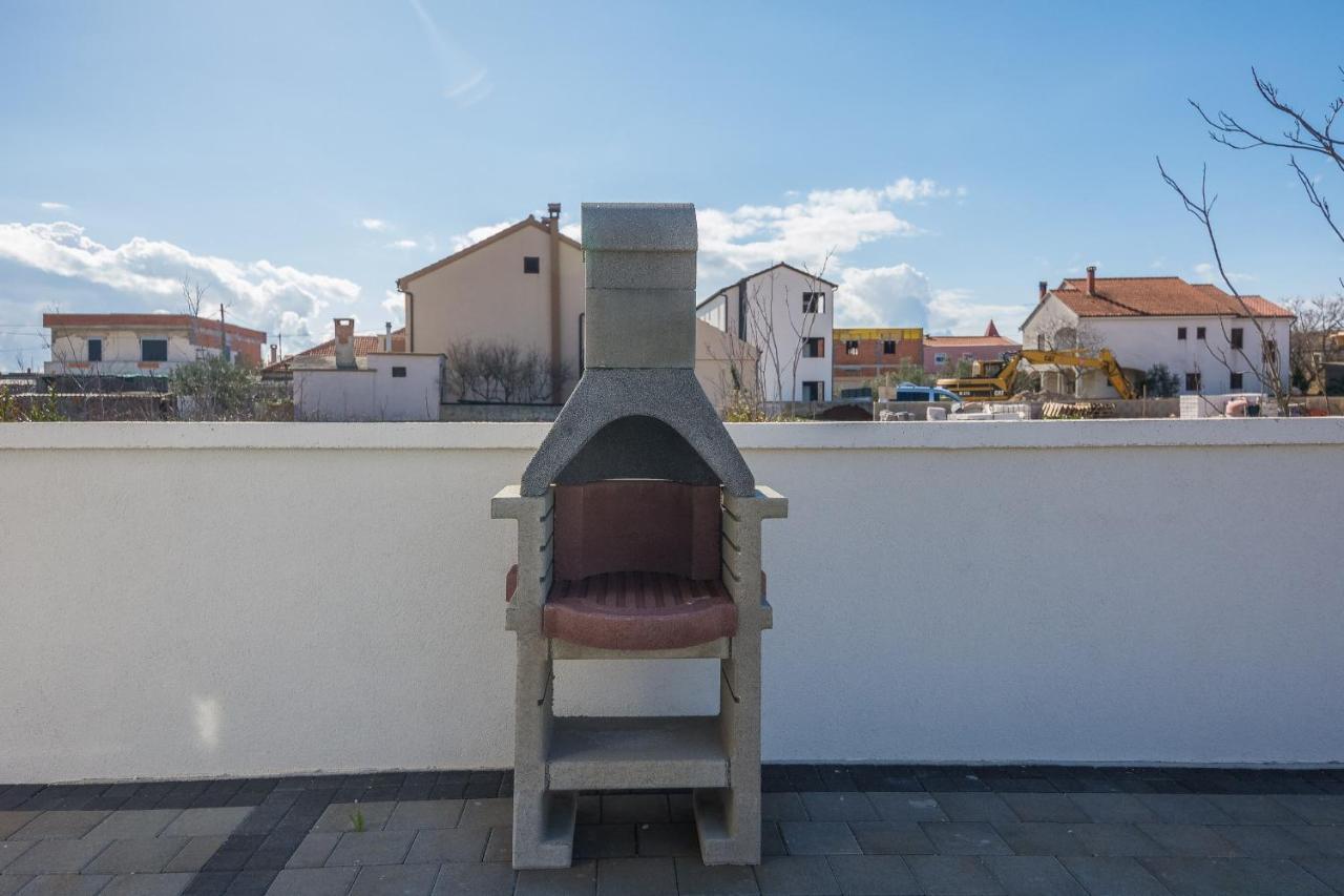 Apartments Pejakovic Vir Exterior photo