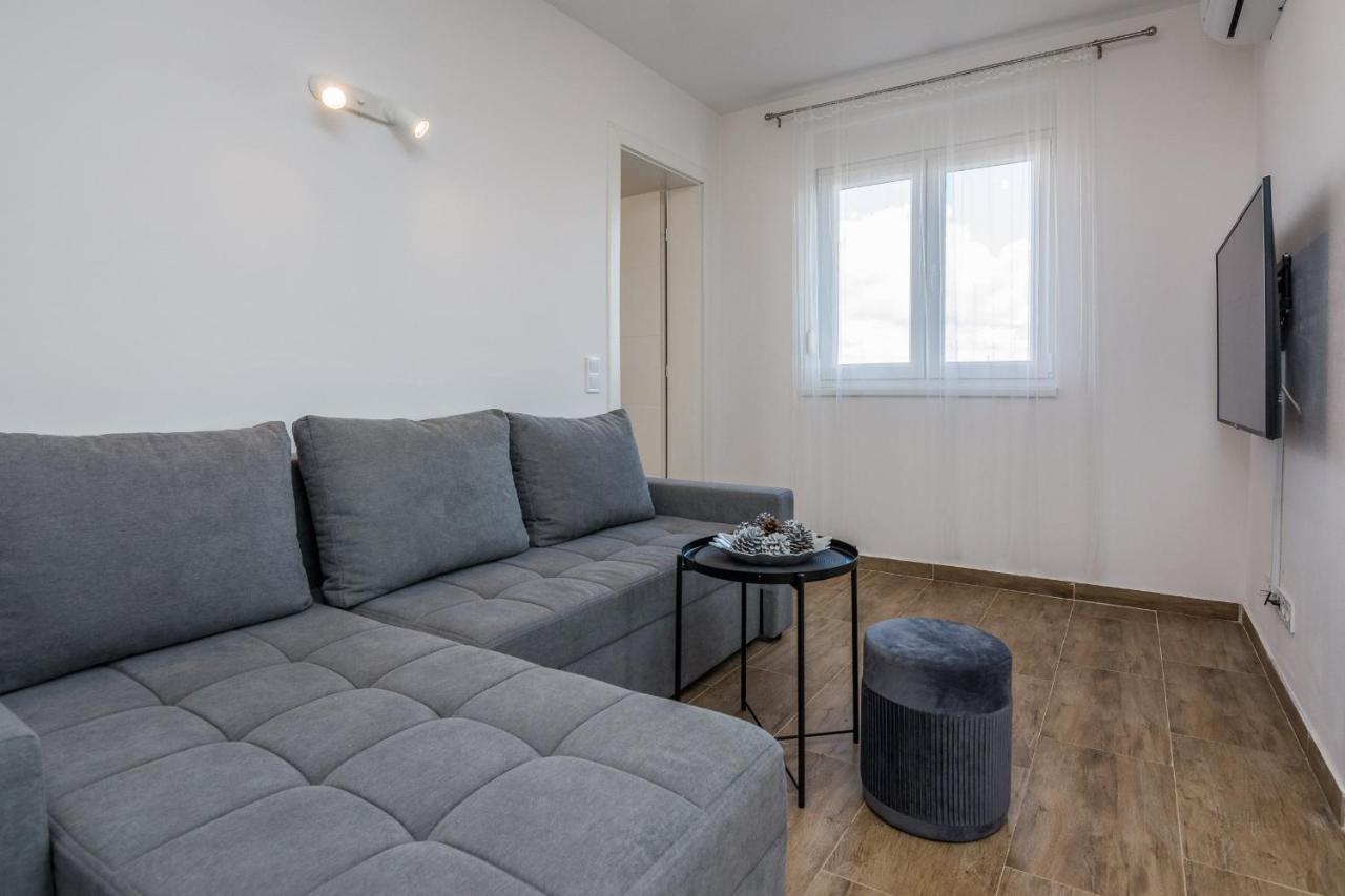 Apartments Pejakovic Vir Exterior photo